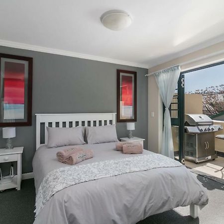 Blue Moon Apartments Knysna Exterior foto